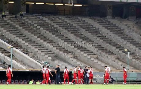 با حضور تماشاگران پرسپولیس در ورزشگاه آزادی موافقت شد