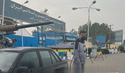 مدافع استقلال، خود را به پادگاه معرفی کرد