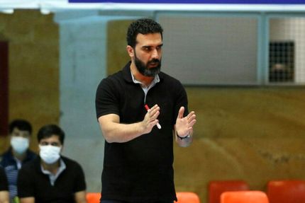 تندروان سرمربی شهداب یزد ماند