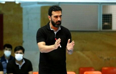 تندروان سرمربی شهداب یزد ماند