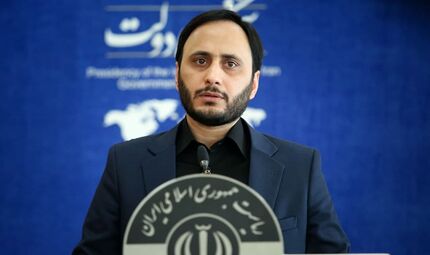 انتشار جزییات قراردادها در شرایط جنگ اقتصادی به صلاح نیست / مردم در دهه فجر منتظر خبرهای خوش باشند / برنامه‌ای برای دیدار رئیس فیفا با رئیس جمهور نبود