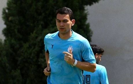 بازیکن جدید ازبکستانی استقلال تا نیم فصل از دور از میادین