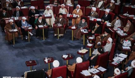 حجت‌الاسلام حسینی: برداشتن موانع تولید راه‌حل رفع مشکلات اقتصادی است