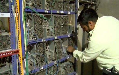 کشف مزرعه بزرگ و غیرمجاز استخراج ارز دیجیتال در یک واحد تولیدی قارچ!