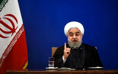 ژاپن تایمز: سفر روحانی به توکیو فرصتی برای کاهش تنش‌ها است