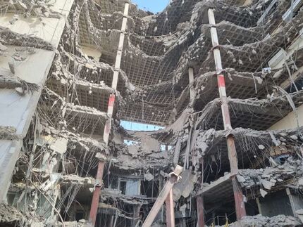 معاون رئیس جمهور: عمده انتظار داغداران متروپل، مجازات مسببان حادثه است