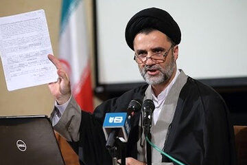 نماینده تندروی مجلس: ظریف استعفا داده شد