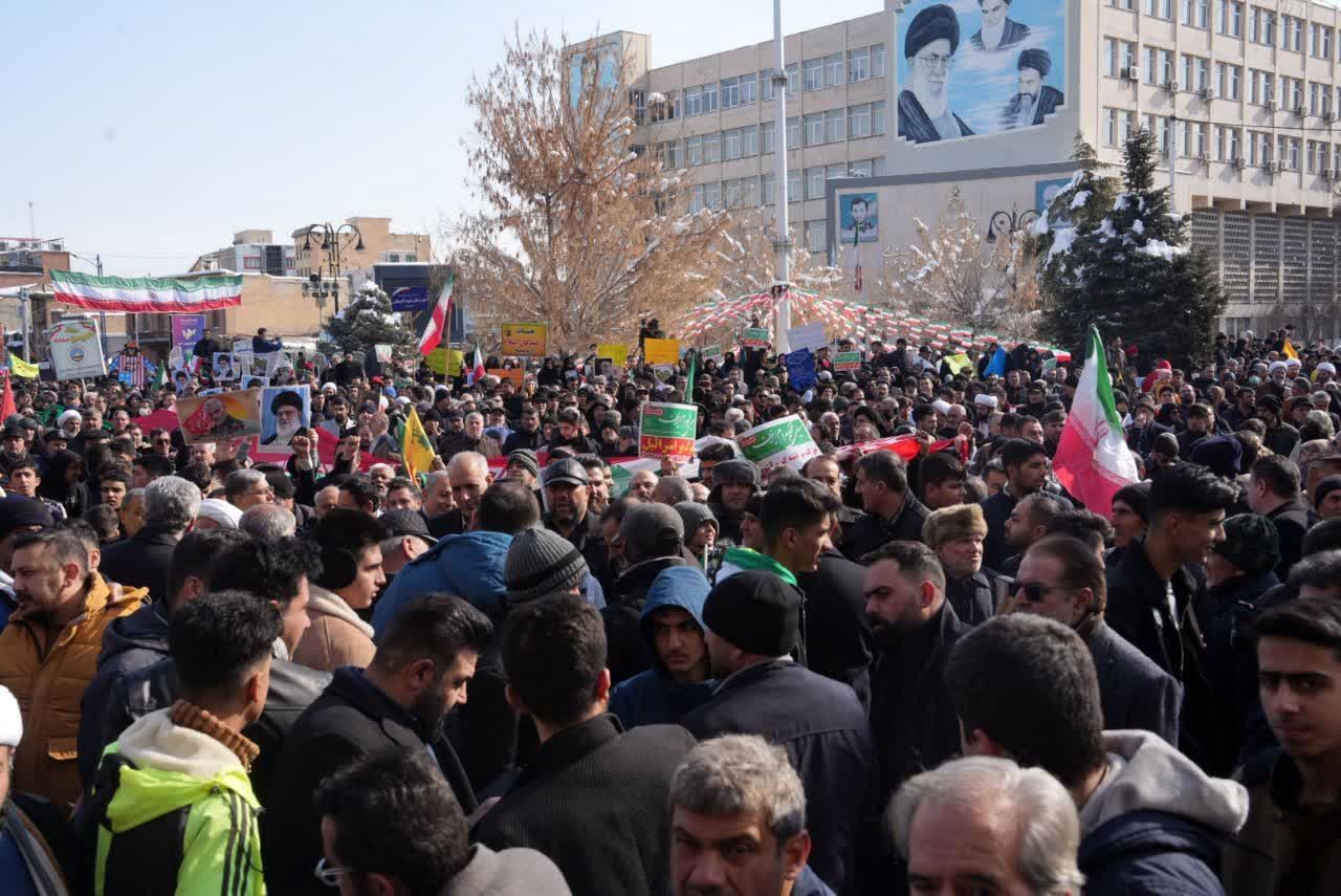 تصاویری از راهپیمایی باشکوه ۲۲ بهمن در سراسر کشور