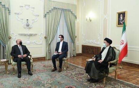 رئیس‌جمهور: ایران برادری خود را با همسایگان بخصوص عراق در دوران سختی ثابت کرده است