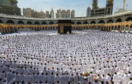 عربستان، شرط داشتن محرم برای ثبت نام زنان در حج را برداشت