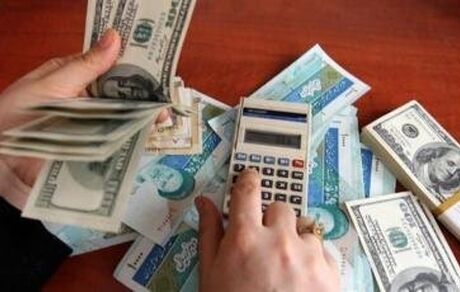 عقبگرد دلار به کانال ۱۴ هزار تومان/ عملیات بانک مرکزی در بازار جواب داد