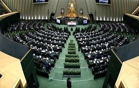 انتقاد روزنامه جمهوری اسلامی از مجلس یازدهم: اسم این کارهایتان را گذاشته اید انقلابیگری؟