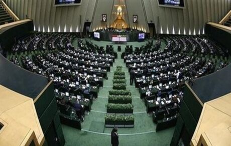 انتقاد روزنامه جمهوری اسلامی از مجلس یازدهم: اسم این کارهایتان را گذاشته اید انقلابیگری؟