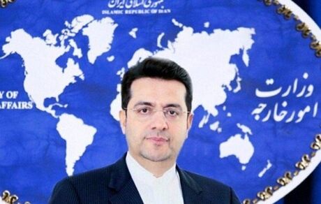 دولت آمریکا نمی تواند با تحریم ها، جای جلاد و قربانی را عوض کند