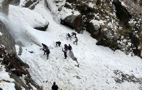 ۷ کشته بر اثر سقوط بهمن در هند