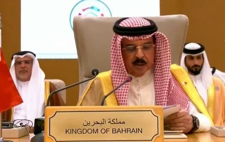 پادشاه بحرین:  موفقیت مذاکرات میان آمریکا و ایران، ثبات منطقه را تقویت می‌کند