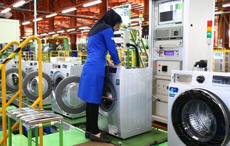 مشکلات دستورالعمل مدیریت بازار کالاهای واسطه‌ای و نهایی/درج قیمت چگونه به قاچاق کمک می‌کند؟