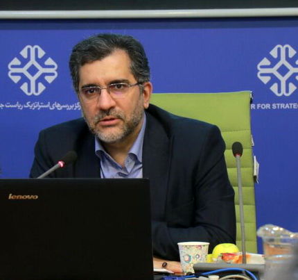 خیاطیان: جمهوریت فقط به معنای حضور مردم پای صندوق رای نیست