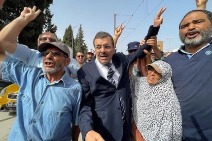 محکومیت نخست وزیر سابق تونس به ۲۴ سال زندان