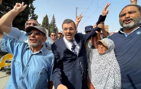 محکومیت نخست وزیر سابق تونس به ۲۴ سال زندان