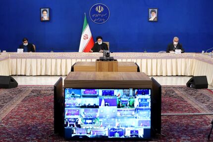 تاثیر و اهمیت تزریق واکسن کرونا و دریافت دز سوم برای افکار عمومی تبیین شود
