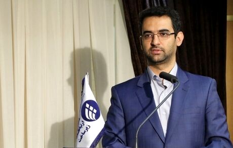 آذری‌جهرمی: نقشی در قطع و وصل شدن اینترنت ندارم/ اتصال اینترنت همراه منتظر دستور وزیر کشور است