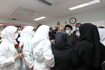 وزارت بهداشت مشکلات پرستاران را تا رسیدن به نتیجه نهایی پیگیری کند