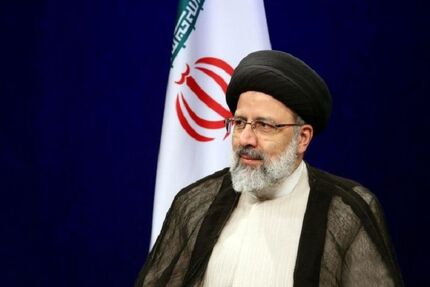 رئیس جمهور: مبارزه با فقر و فساد، خواست رهبری است