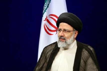 رئیس جمهور: مبارزه با فقر و فساد، خواست رهبری است