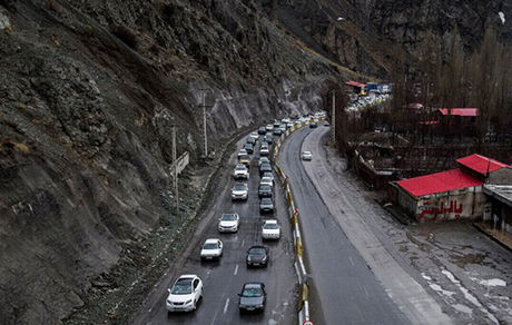 محور کندوان از سمت چالوس به تهران مسدود شد