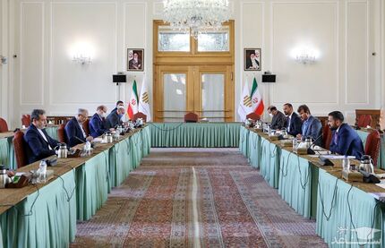 بررسی سند همکاری ایران و افغانستان با حضور عراقچی