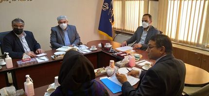 پلتفرم‌ها را به تبعیت از قوانین حمایت از کودکان وادار کنید