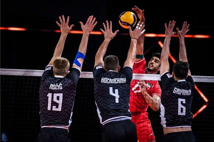 کلام و فحاشی عجیب در نیمکت تیم ملی والیبال / صداوسیما دیر سانسور کرد