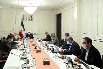 تاکید روحانی بر تداوم اعمال محدودیت‌ها در روند مبارزه با بیماری کرونا