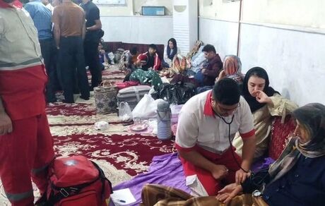 انحراف یک اتوبوس در محور بجنورد-آشخانه / ۴۰ مسافر در مسجد اسکان یافتند