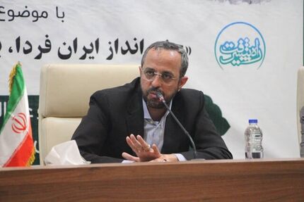 تحقق گام دوم انقلاب بدون جوان‌گرایی امکان‌پذیر نیست