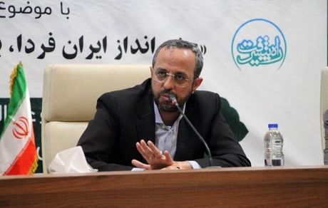 تحقق گام دوم انقلاب بدون جوان‌گرایی امکان‌پذیر نیست