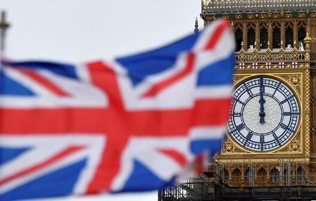 انگلیس پلیس امنیت اخلاقی را تحریم کرد