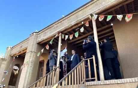 زنگ انقلاب در بیت تاریخی امام راحل نواخته شد