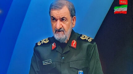محسن رضایی: نباید دچار غفلت شویم / ضربات سنگینی به دشمن زدیم