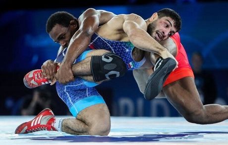 دو کشتی‌گیر ایرانی در جایگاه نخست برترین آزادکاران جهان