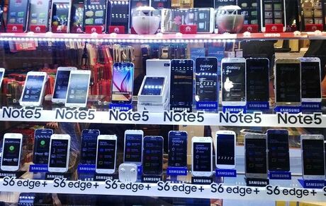 رشد واردات 1.7 میلیارد دلاری گوشی تلفن همراه در 10 ماه
