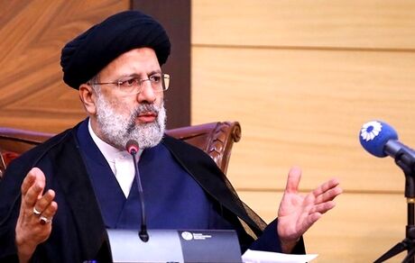 رئیسی: اجازه ندهیم جریان تجارت با حضور افراد غیرتاجر و سوداگر آسیب ببیند