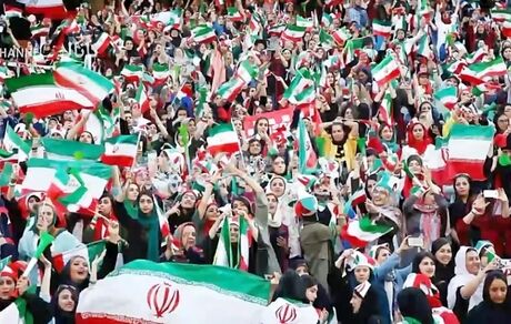 حضور زنان در ورزشگاه‌های فوتبال فقط در استادیوم آزادی!