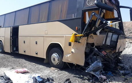 انحراف یک اتوبوس در جاده دامغان سمنان ۸ مصدوم داشت