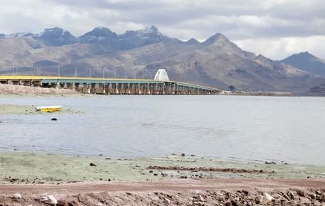 معاون رئیس جمهور: متعهد به تأمین اعتبارات نقدی برای احیای دریاچه ارومیه هستیم