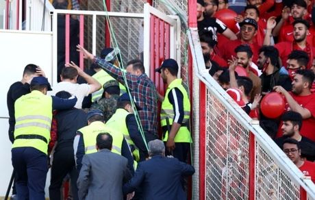 عالیشاه: خدا رو شکر زنده ماندیم / مدیرعامل تراکتور: عالیشاه دلیل جنجال بازی با پرسپولیس!