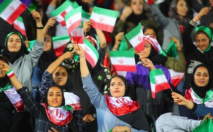 ابتکار: حضور زنان در ورزشگاه‌ها، اختلافات را کاهش می دهد
