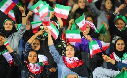 ابتکار: حضور زنان در ورزشگاه‌ها، اختلافات را کاهش می دهد
