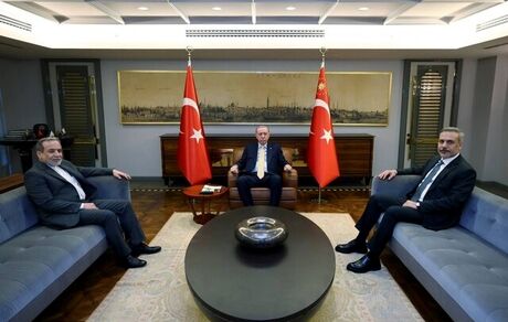دیدار عراقچی با اردوغان / دیپلماسی برای تامین منافع ایران و جلوگیری از تنش